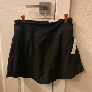 Medium Black Old Navy Skort